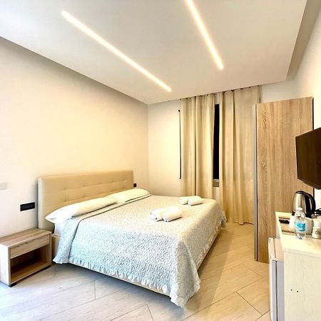 Magenta Rooms Olbia Exterior foto